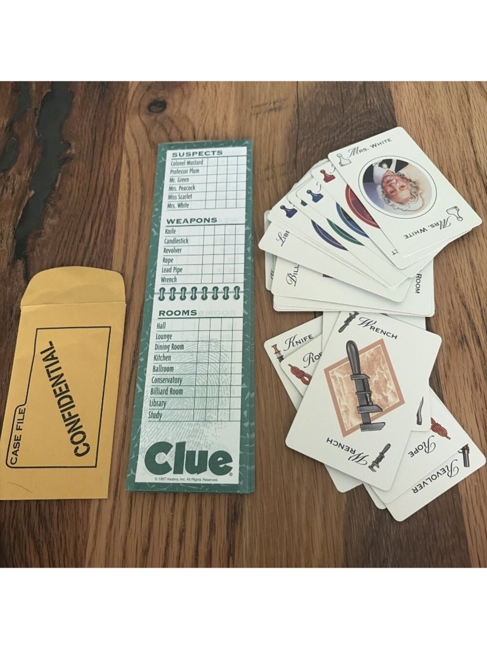 Vintage 1997 Clue Board Game Replacement Cards Folder Notepad